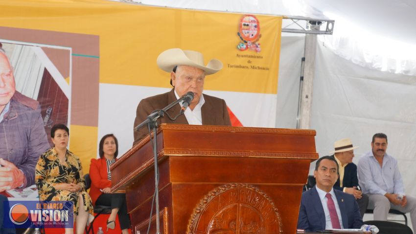 Baltazar Gaona, rinde Segundo Informe de Gobierno, en Tarimbaro