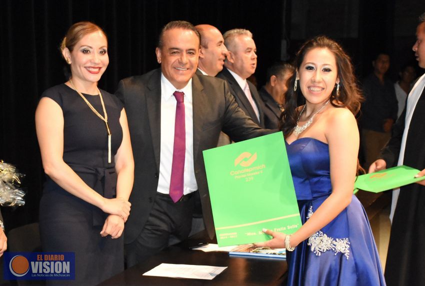 Necesario continuar trabajando coordinados por la educación: Sigala