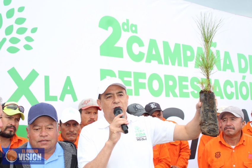 Encabeza Sigala jornada exitosa en Tacícuaro de “Un Árbol por la Vida”