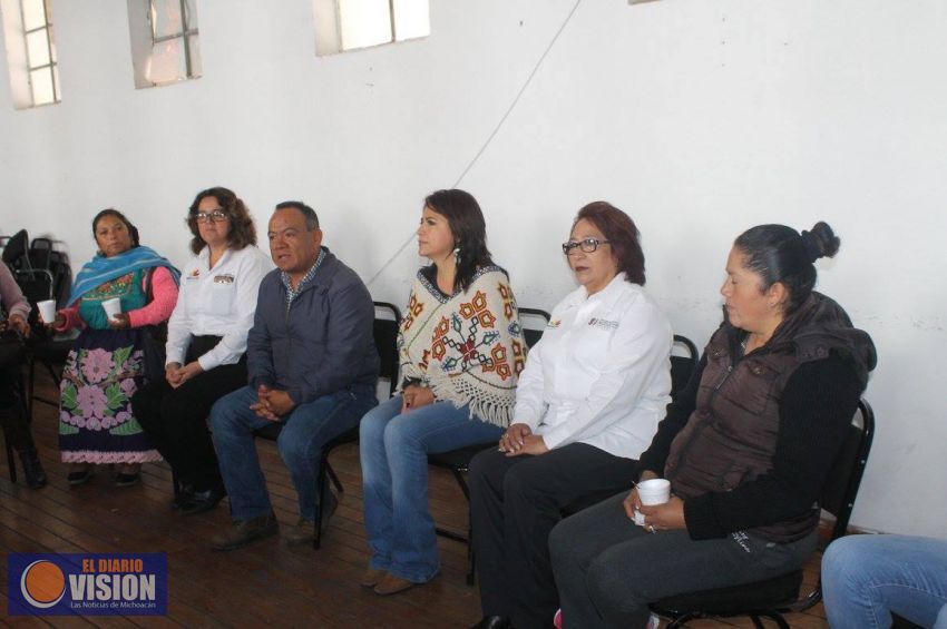 Benefician a 20 mujeres parachenses con programa 