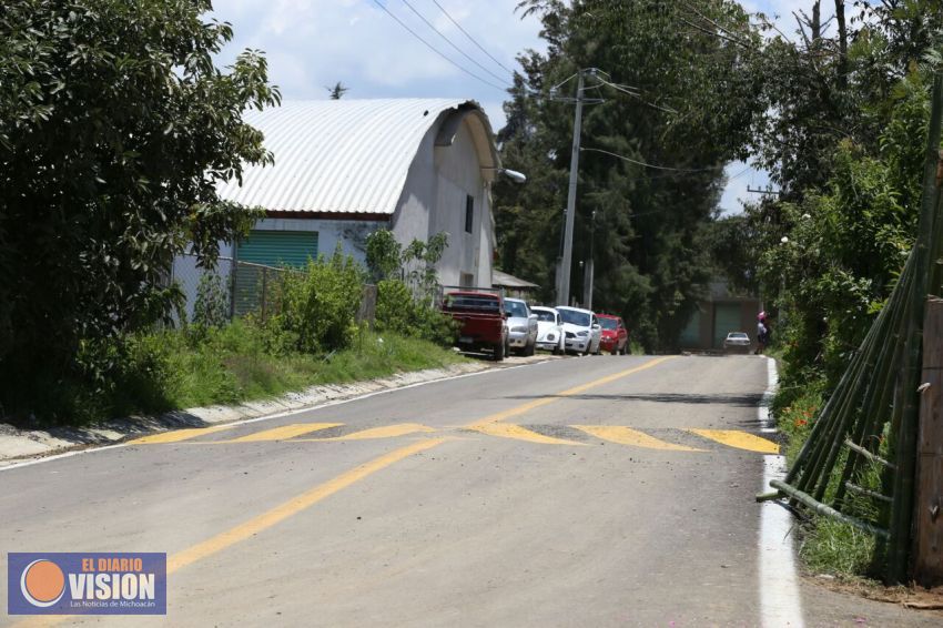 Invierte Gobierno del Estado 289 mdp en rehabilitar caminos en Zitácuaro 