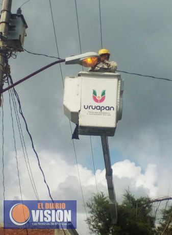Repara Ayuntamiento de Uruapan más de 370 luminarias en agosto