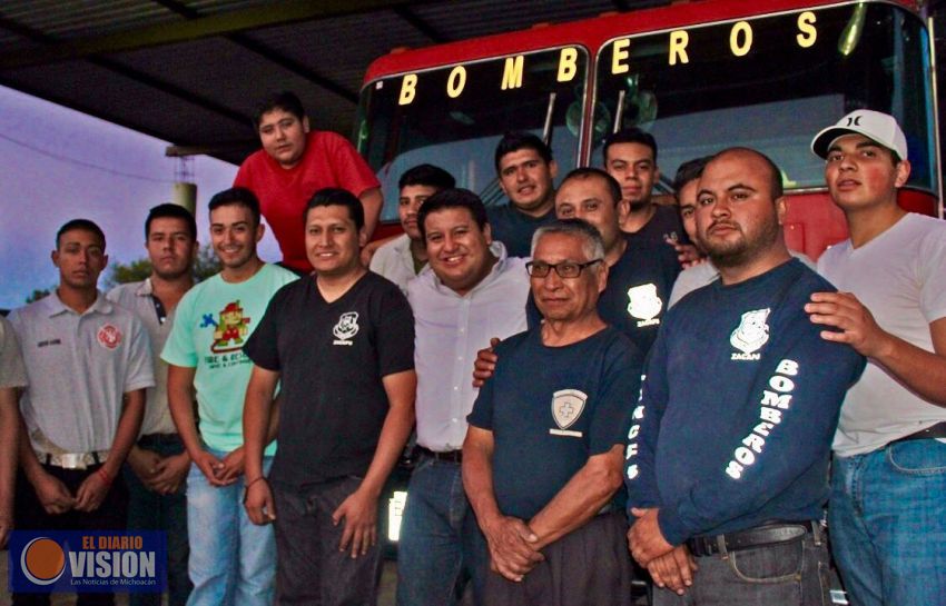 Celebrar el Día del Bombero es hacerles justicia promulgando su ley: Juan Pablo