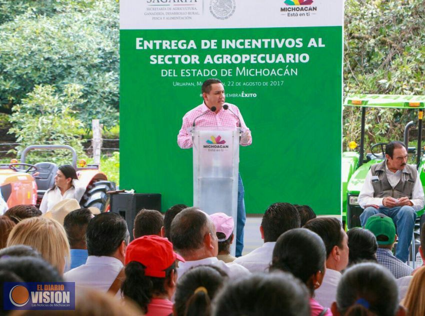 Entrega histórica de incentivos al sector agropecuario de Michoacán por más de Mil MDP 