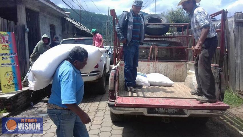 Ayuntamiento de Nahuatzen entregó semilla de avena a campesinos del Municipio