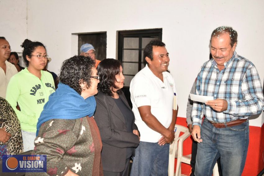 PRI Michoacán trabaja cercano a la gente: Víctor Silva 