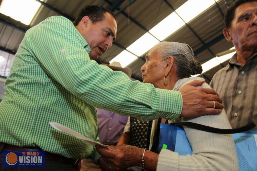 Apoyos para personas en situación vulnerable, continuarán al concluir la administración de Peña