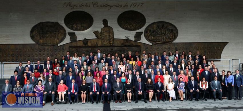 Víctor Silva Tejeda, presente en la Quinta Reunión Plenaria de la bancada priista en el Congreso