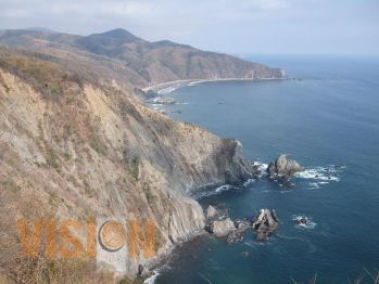 Fue presentado el primer ejemplar “La Costa Michoacana”, en librerías de México y España 