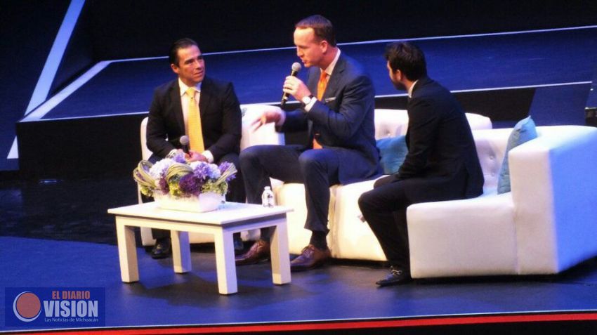 Peyton Manning,el más valioso de la NFL, envia mensaje a jóvenes 