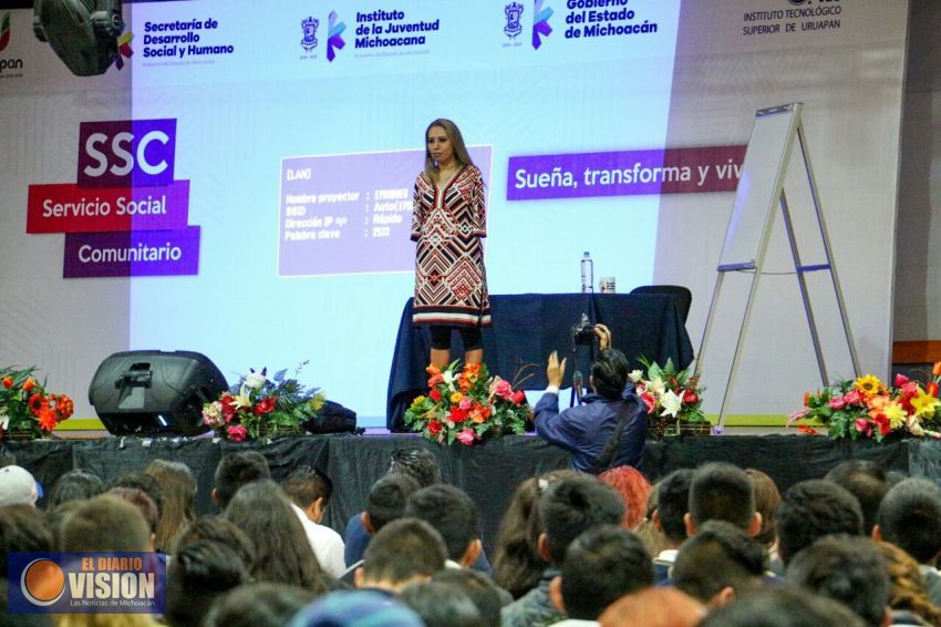 Somos un gobierno municipal que cree en los jóvenes: Víctor Manríquez