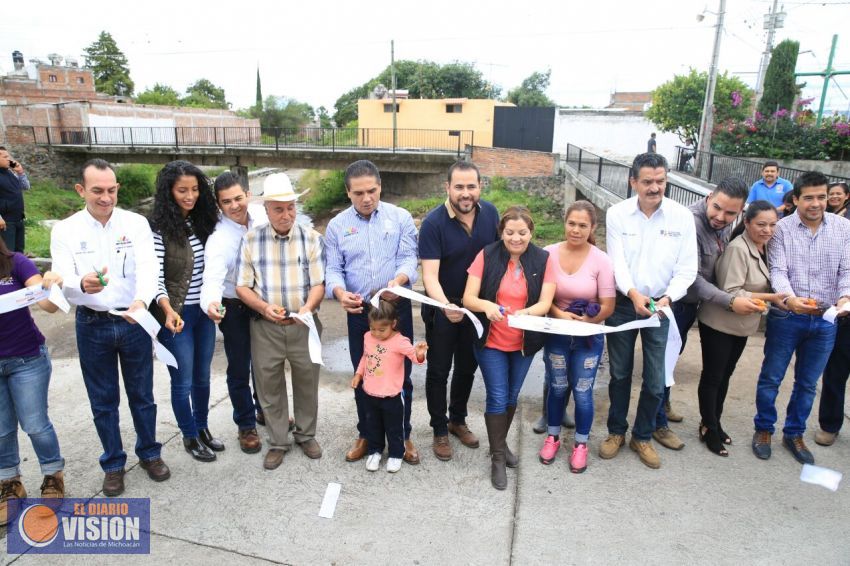Compromete Silvano Aureoles recuperación del Lago de Cuitzeo