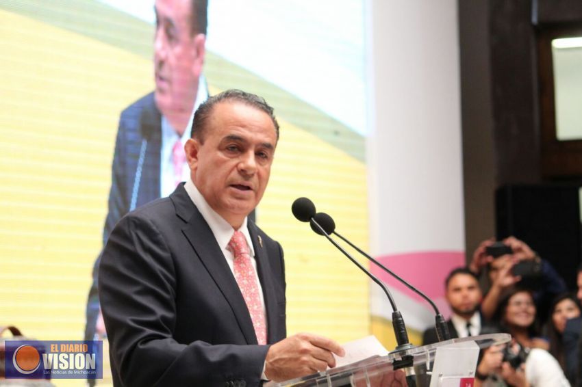 Tarea del Poder Legislativo seguir aportando  al progreso de Michoacán: Pascual Sigala