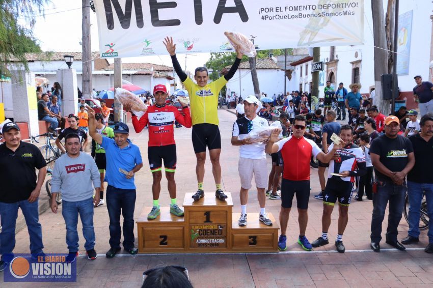 José Luis Vega Torres realiza tradicional carrera ciclista Circuito 