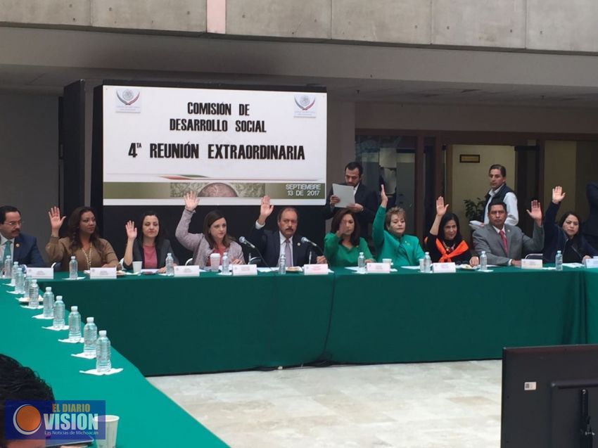 Víctor Silva recibe informes de Revisión de padrones y desempeño de programas sociales