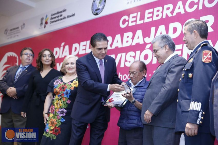 Trabajadores de Radio y TV, pilar fundamental en democracia del país: Silvano Aureoles