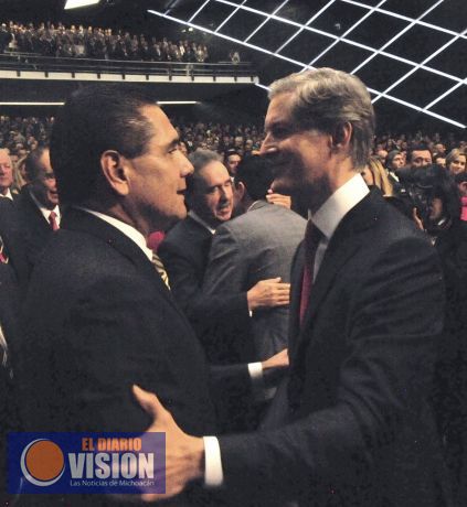 Atestigua Silvano Aureoles toma de protesta de Alfredo del Mazo como Gobernador del EdoMex
