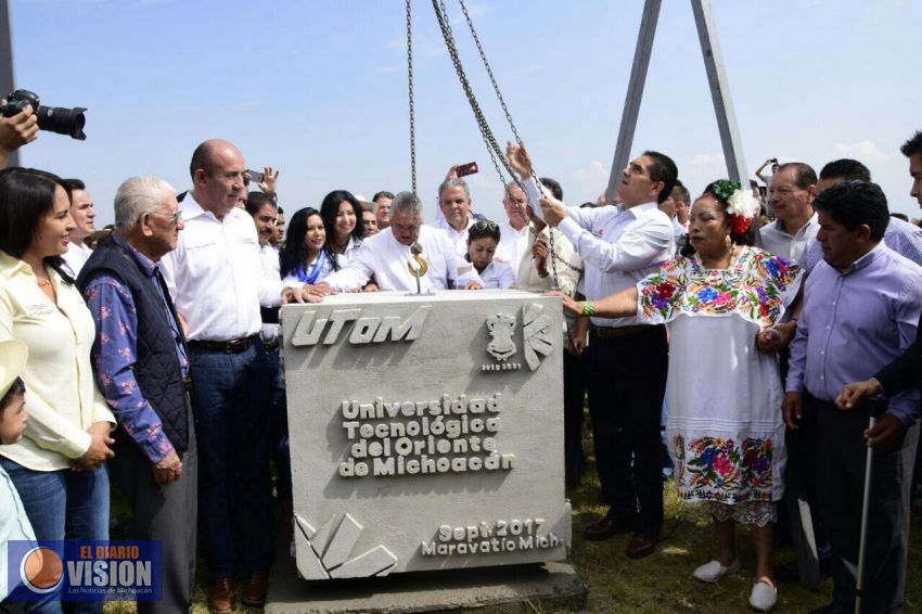 Coloca Gobernador primera piedra de la Universidad Tecnológica del Oriente