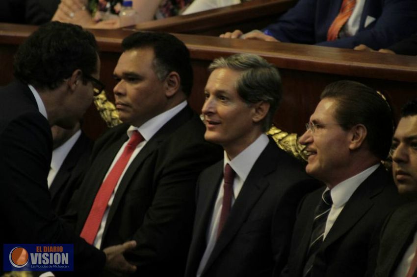 Ausencias y vacios en el Quinto Informe de Miguel Angel Mancera