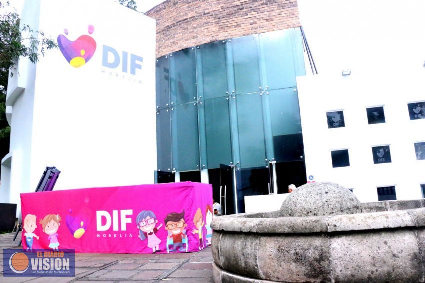 DIF Morelia, Instala Centro de Acopio por afectaciones del sismo de este martes.