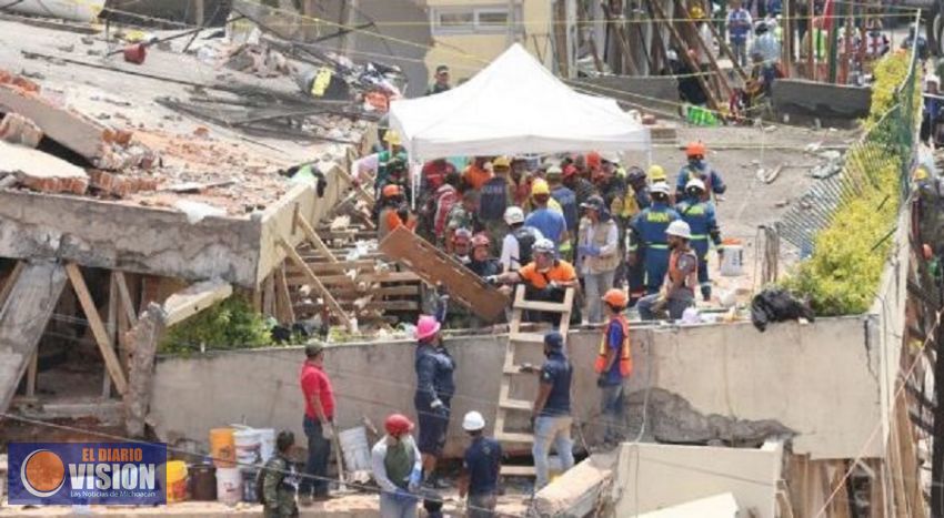 Ubican a 3 niños con vida en el Rébsamen