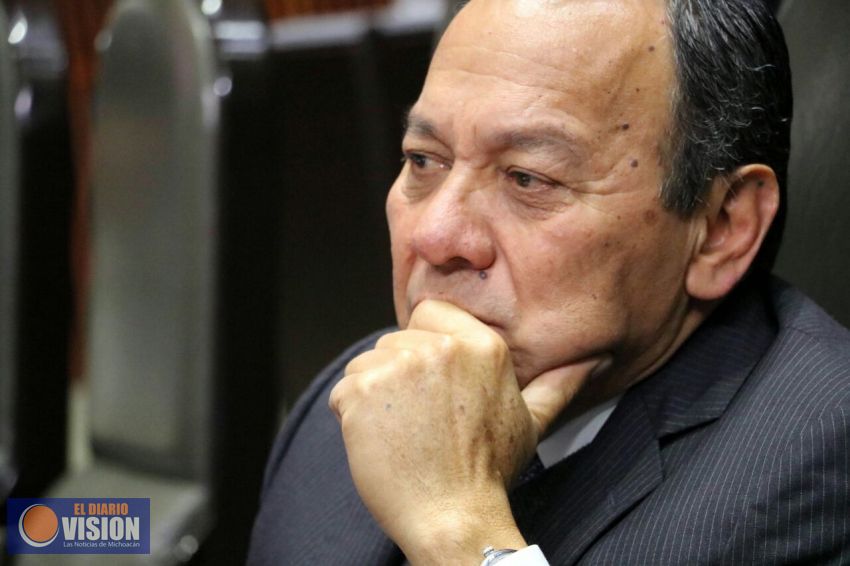 Emplaza Zambrano a PRI y Morena a dejar el oportunismo y aceptar Iniciativa para donar prerrogativa