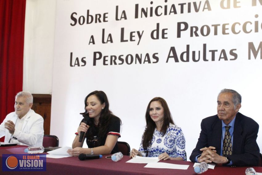 Adriana Hernández abre Mesa de Trabajo Sobre Ley de Protección a los Adultos Mayores