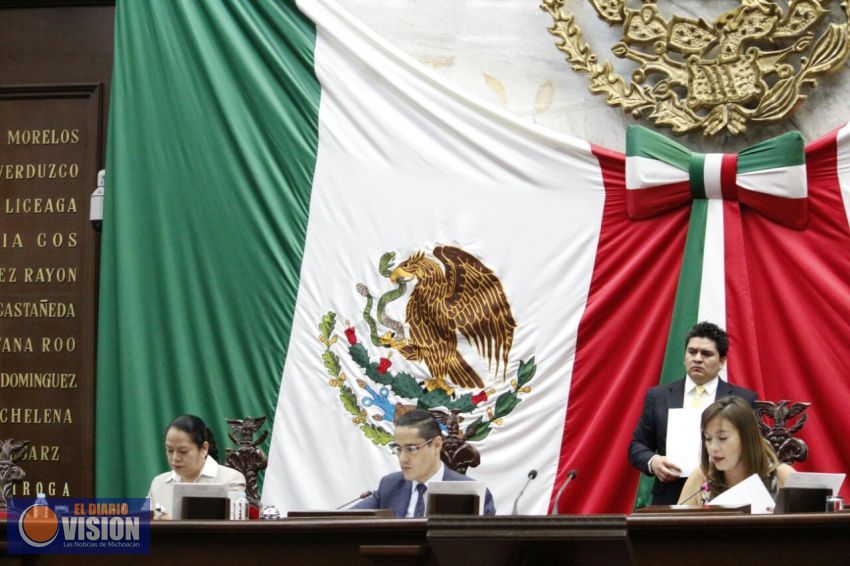 Congreso, Declara Benemérita y Centenaria a la Universidad Michoacana.