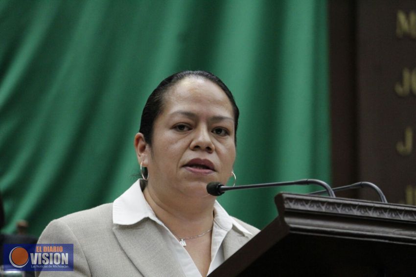 Jeovana Alcántar se pronuncia por el fortalecimiento de los derechos consagrados en la Constitución