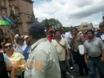 Tintes electoreros las movilizaciones de los maestros: Transeúntes