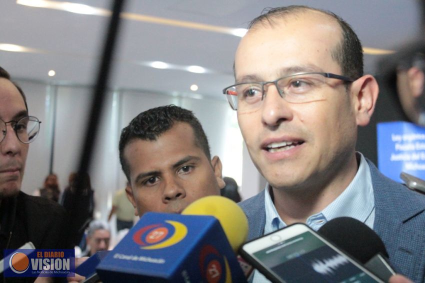 O somos panistas, o no somos, no existen los medios panistas: José Manuel Hinojosa