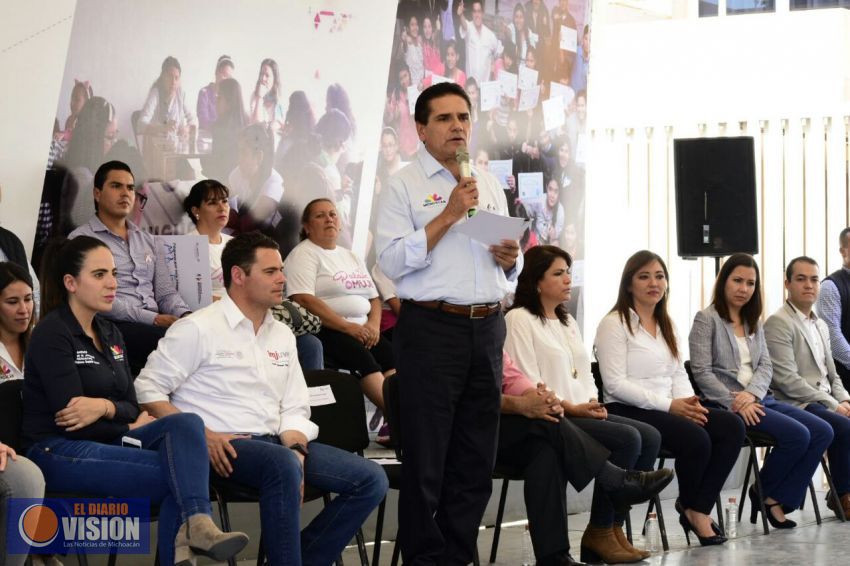 Conjugan acciones Estado y Federación en beneficio de jóvenes y mujeres de Michoacán