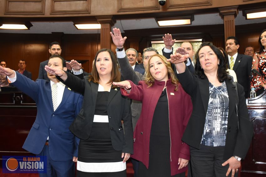 Rinden protesta integrantes de la Comisión de Selección del SEA