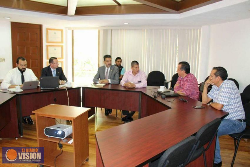 Ayuntamientos y SEMACCDET analizan nuevas alternativas para la transformación de residuos sólidos