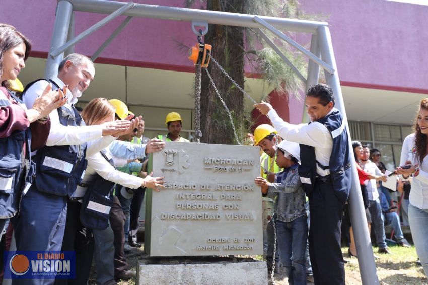 Inaugura y arranca obras Gobernador para personas con discapacidad