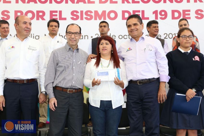 Arranca en Michoacán reconstrucción de planteles afectados por sismo 