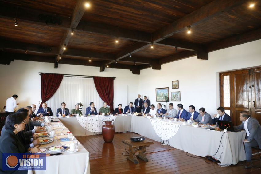 Se reúnen GCM y Mesa de Gobernabilidad para el proceso electoral 2017-2018 