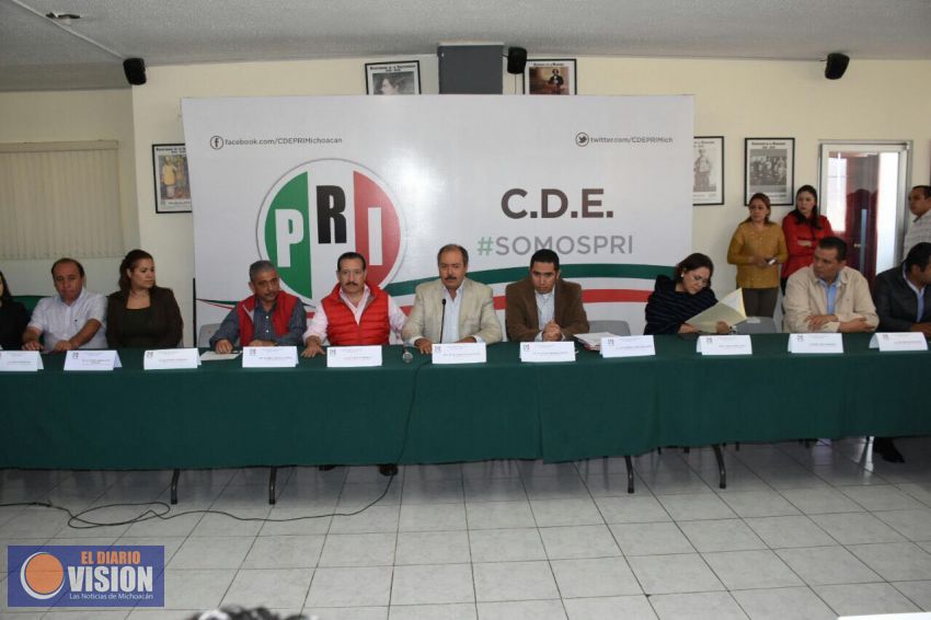 Realizan reunión de fortalecimineto entre integrantes del CDE del PRI en Michoacán