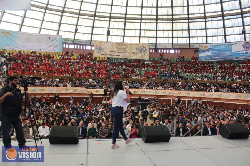 Asisten más de 5 mil jóvenes al Encuentro Estatal de Líderes Juveniles por la Paz