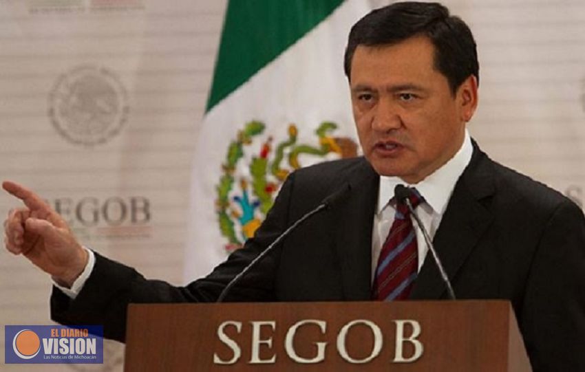 Osorio Chong queda fuera de la carrera presidencial; prevén renuncia de Meade a Hacienda este lunes