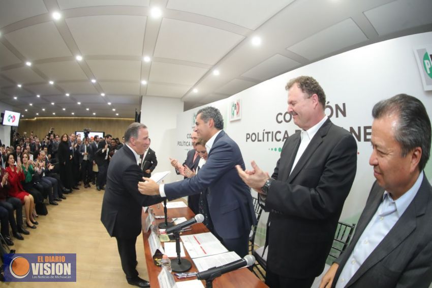 Se registra Meade como precandidato a la Presidencia de la República por el PRI 