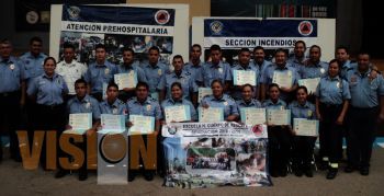 Fin de curso de la Escuela de Rescate de Michoacán