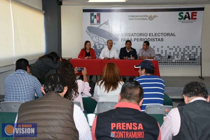 PRI Michoacán ofrece capacitación a periodistas en materia electoral