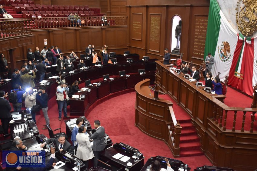 Congreso aprueba exhortos a estado y municipios para favorecer a la mujer