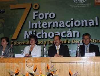 Participación ciudadana, esencial para enfrentar  la pobreza: Godoy Rangel 