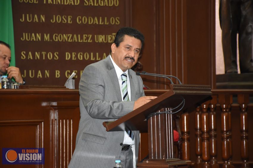 Privilegiar el diálogo y atender demandas ciudadanas, nuestra obligación como servidores: Roberto