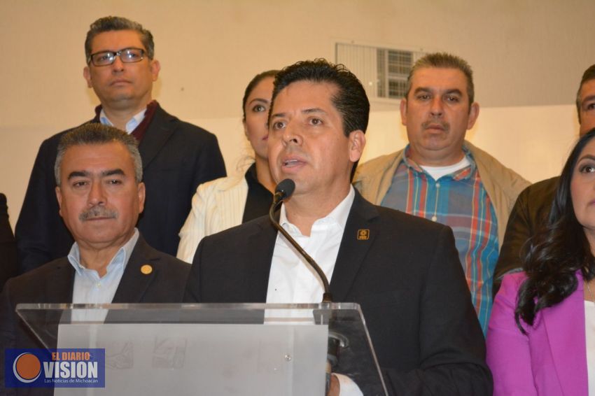 Anuncia Antonio García Conejo su registro como precandidato al Senado