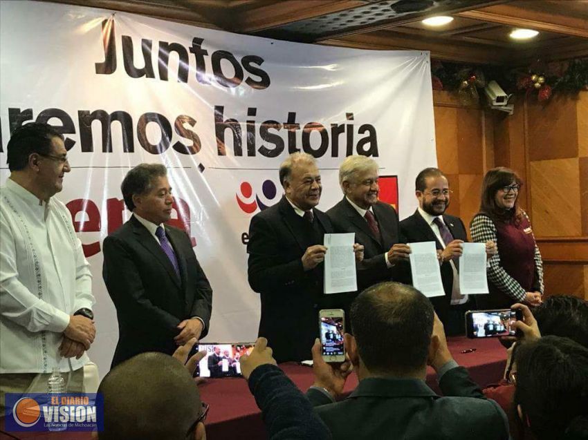 Protestan durante registro de coalición Morena, PT y PES