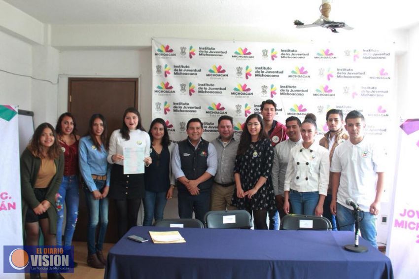 Jóvenes michoacanos reciben apoyo para proyectos sociales con el programa “Joven A.C.”