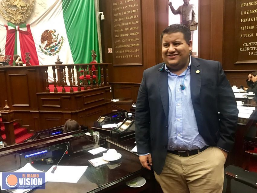 La educación seguirá siendo laica y gratuita en Michoacán: Juan Pablo 